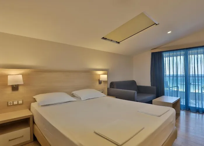 Alarzo Παραλία